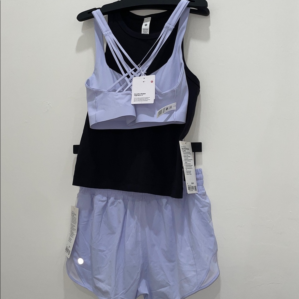 SOLD OUT Lululemon pink hotty hot shorts 4” size 6 - Picture 11 of 16